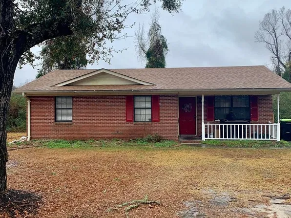 124 Hampton Dr, Castle Hayne, NC 28429