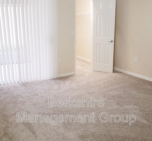 1113 Pogonia Dr — Photo 6