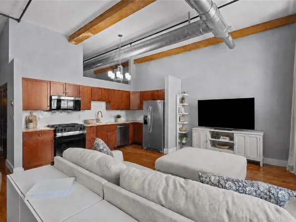 99 Allen St Unit 105, Woonsocket, RI 02895