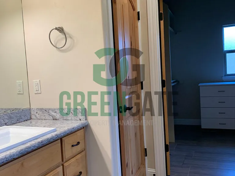 11164 Carrolton Rd — Photo 43