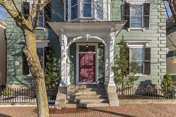 1st image of 387 Essex St #2