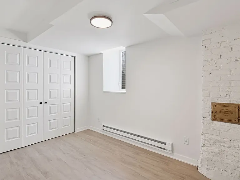 601 Main St NE #3 — Photo 8