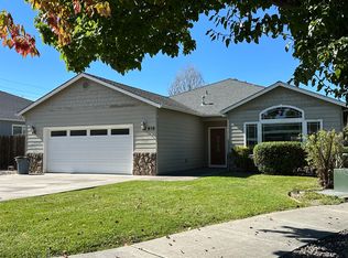 818 Solano Cir, Medford, OR 97504