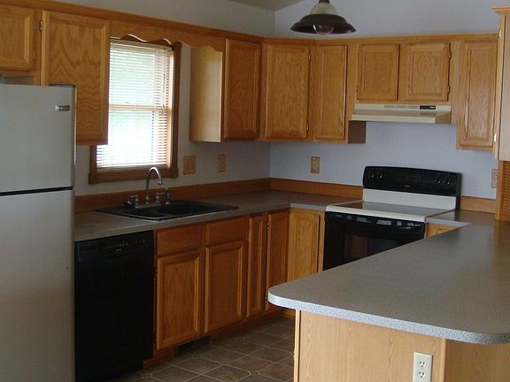5th image of 8995 Grouse Dr