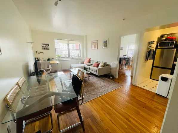 186 West 80th Street image 1 of 9