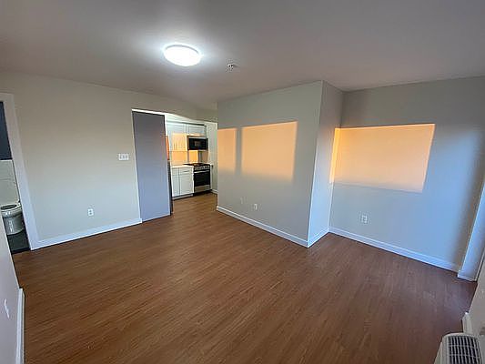 1st image of 203 Main St #1