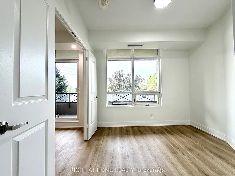 9235 Jane St #214 — Photo 25