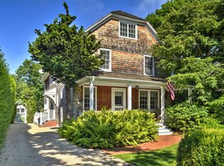 31 Meetinghouse Ln, Amagansett, NY 11930