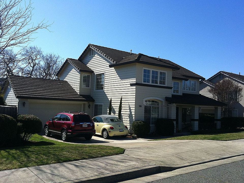 Front entry and driveway