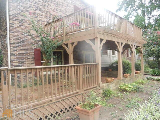 1st image of 460 Clubland Cir SE
