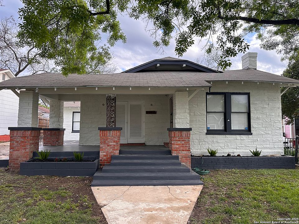 1st image of 746 AVANT AVE