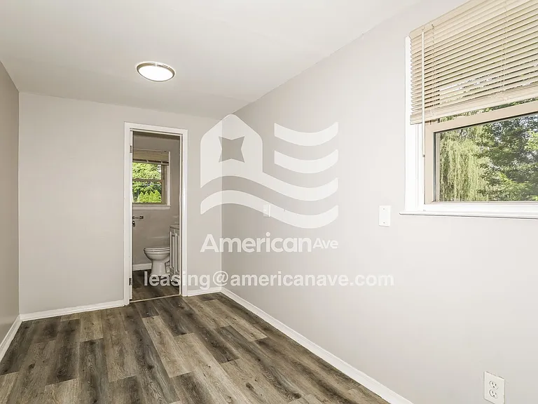 1793906_008_bonus_room_8.jpg