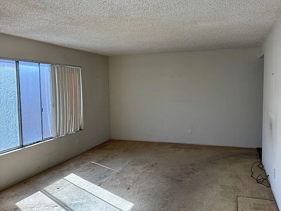 3rd image of 4750 Noyes St APT 202