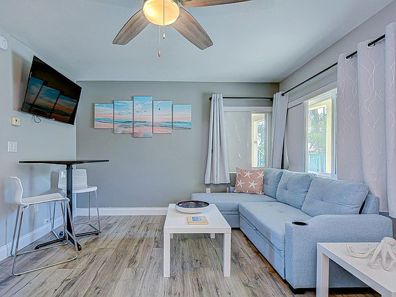 2nd image of 673 Bay Esplanade #103