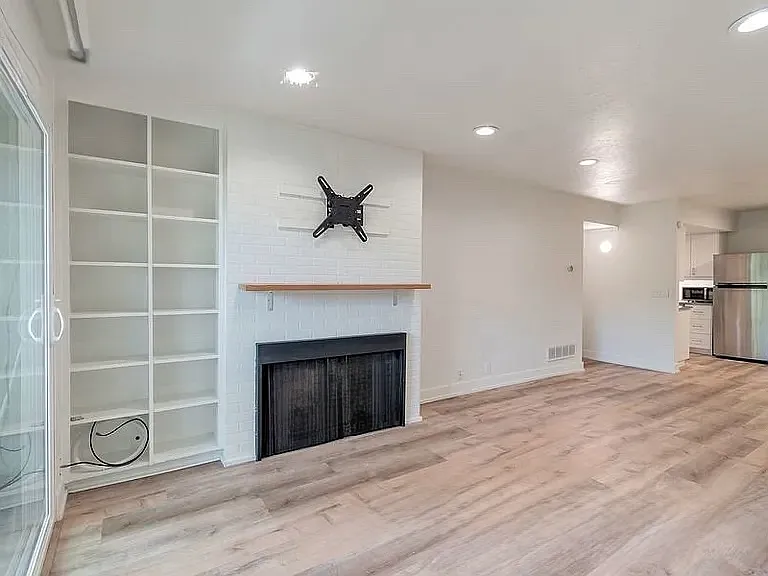 1 bed, 650 sqft, $1,600 — Photo 2