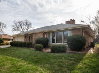 8845 N Iroquois Rd, Bayside, WI 53217