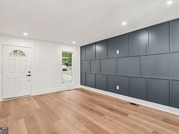 5th image of 24 McClure Rd