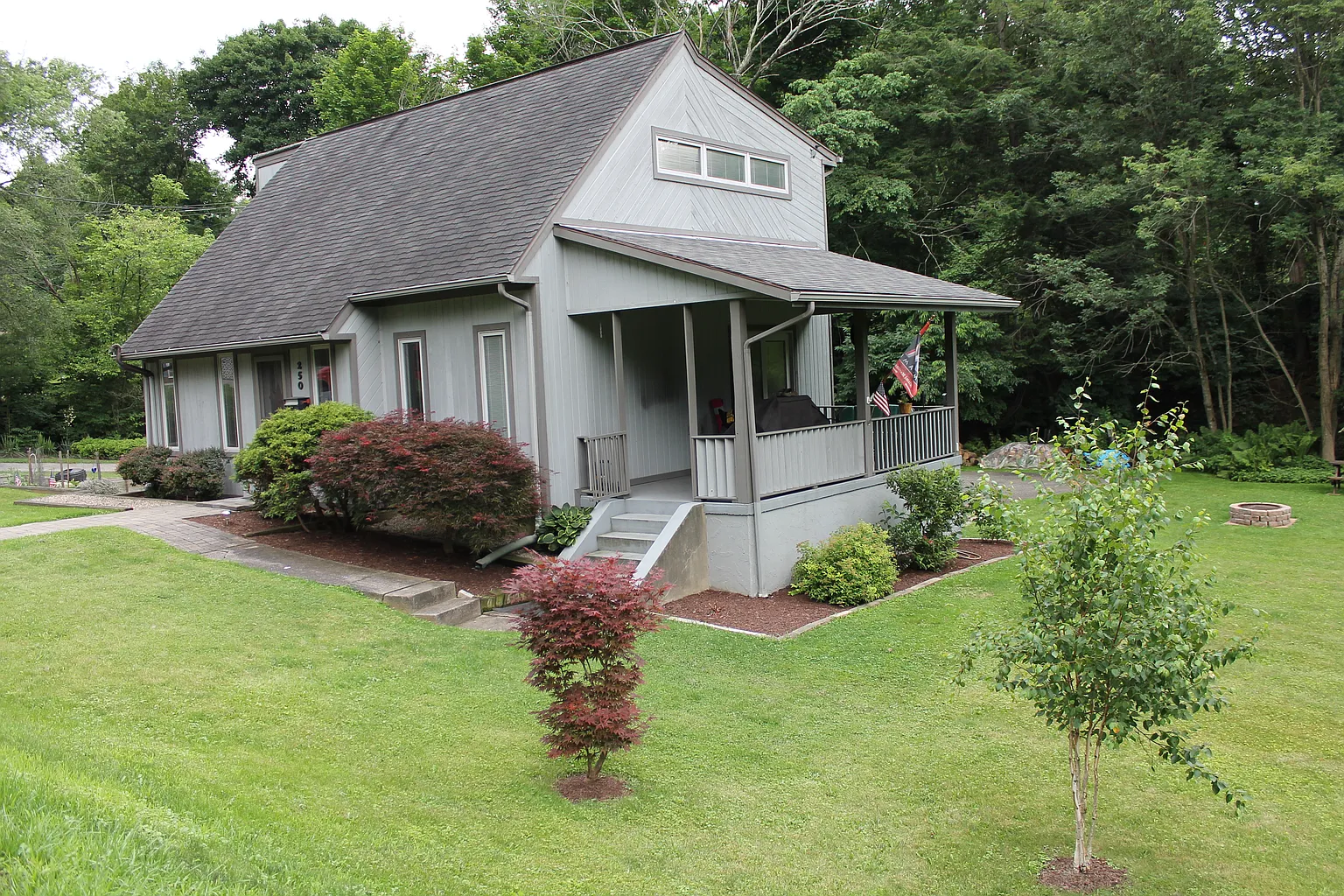 250 Drake Rd photo 1