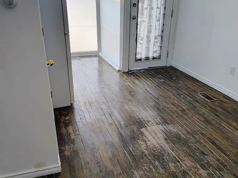 494 Somerset St — Photo 15