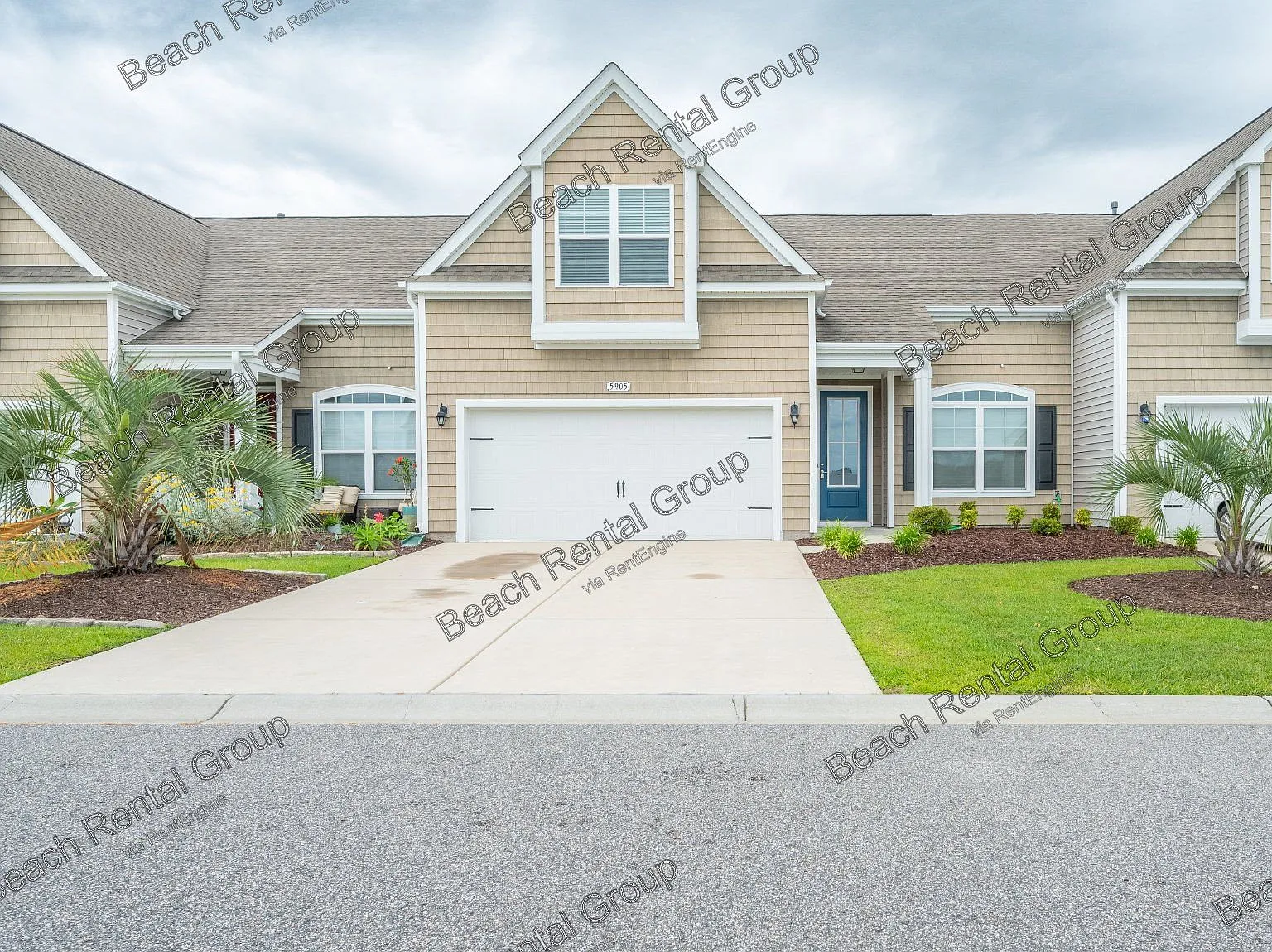 3 bed, 3.0 bath, 1900 sqft, $2,295 — Photo 1