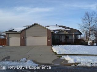 700 W Ashcroft St, Sioux Falls, SD 57108