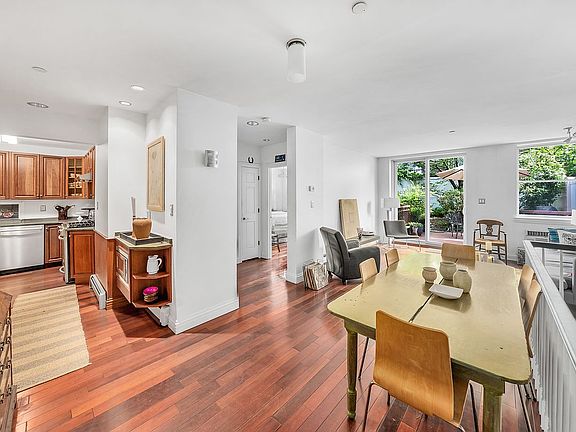 2nd image of 127 4th Pl APT 1B
