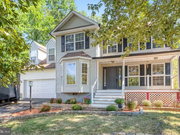 40 Melanie Hollow Ln, Fredericksburg, VA 22405