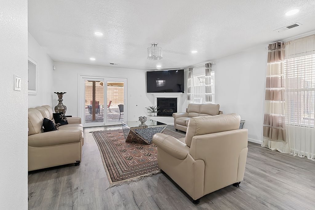 1860 Black Gold St SE, Albuquerque, NM 87123 | Zillow