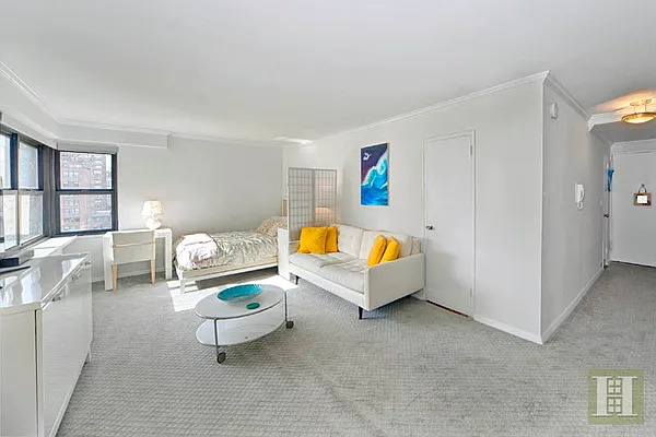 Rented by Halstead Real Estate | media 10