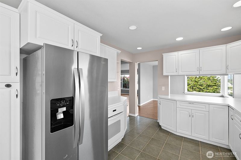 4th image of 126 W 14th Street
