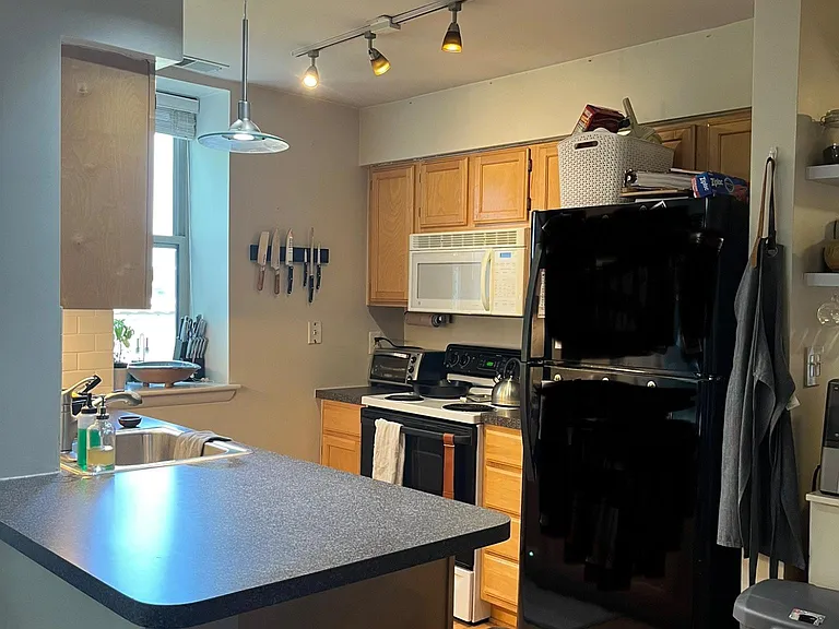 1308 Clifton St NW #516 — Photo 10