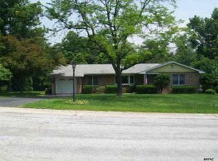 50 Lake View Dr, Gettysburg, PA 17325