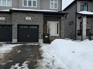 132 Creighton Dr, Loyalist, ON K0H2H0