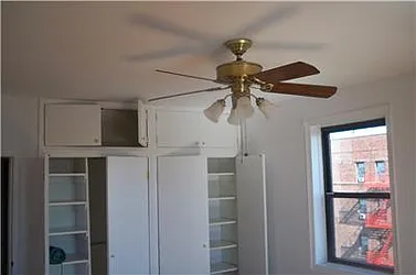 Rented by R New York