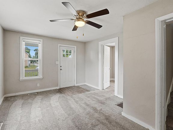 5th image of 615 Oldfather St