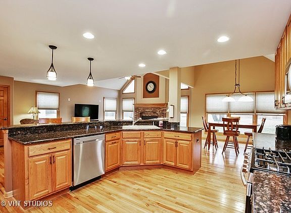 4th image of 550 Mallard Point Dr