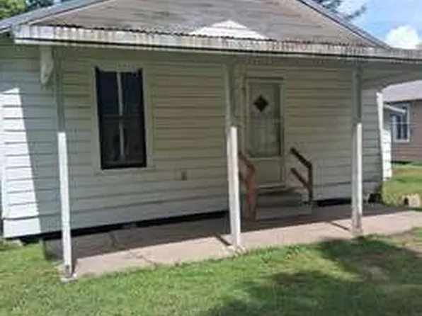 705 6th St, Rayne, LA 70578