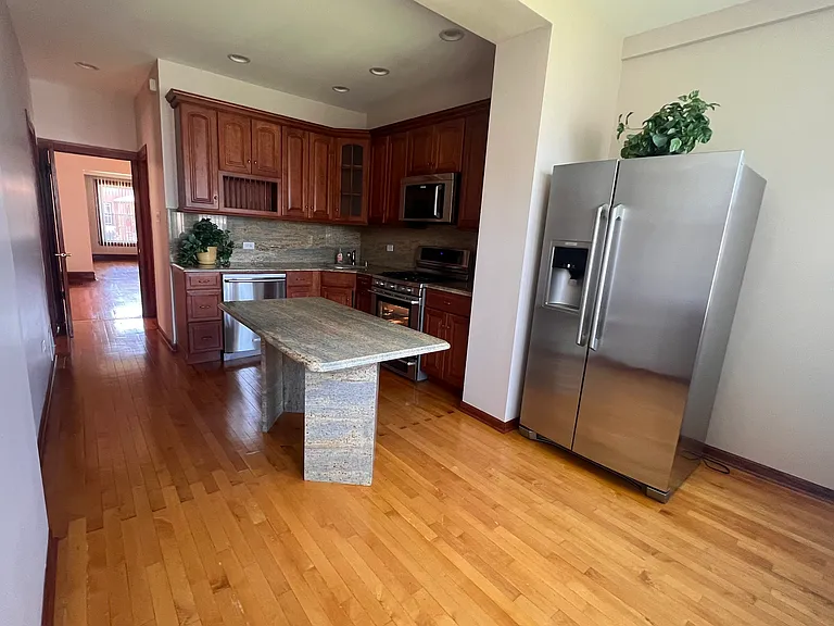 4733 N Kedvale Ave — Photo 6