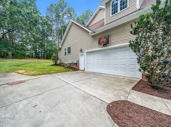 3718 Sapphire Ct, Franklinton, NC 27525