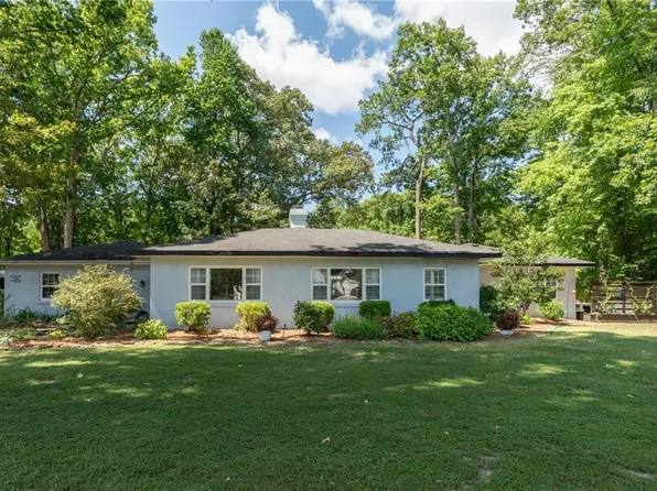 28 Madison Ln S, Newport News, VA 23606