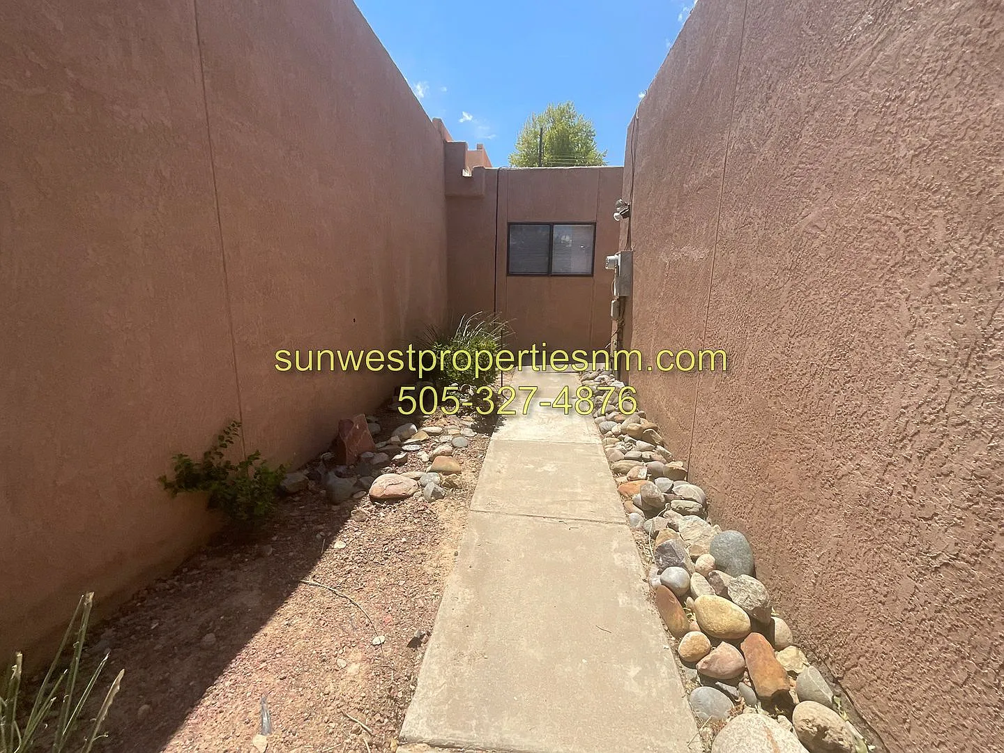 2 Bed, 2 Bath Townhouse — Photo 2