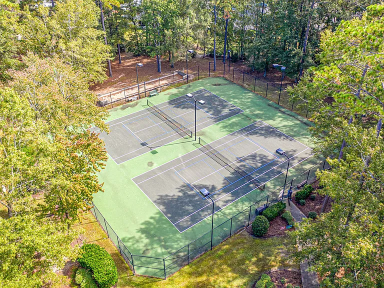 325 Vesta Dr — Photo 43