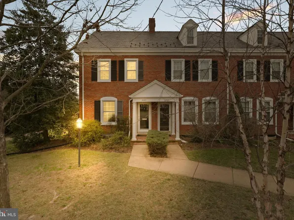 3263 S Stafford St, Arlington, VA 22206