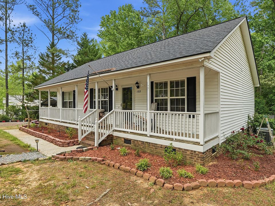 1st image of 132 Hilltop Drive