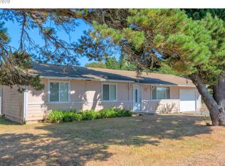 86 N Ave NE, Bandon, OR 97411