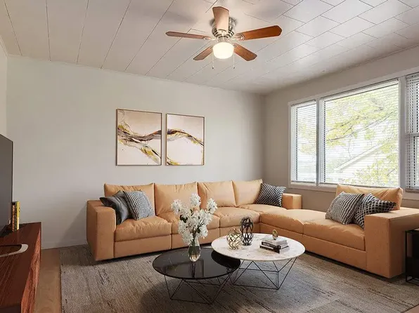 66 3rd Ave SE #2, Swift Current, SK S9H 3K1