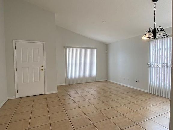 4th image of 5242 Florida Holly Dr