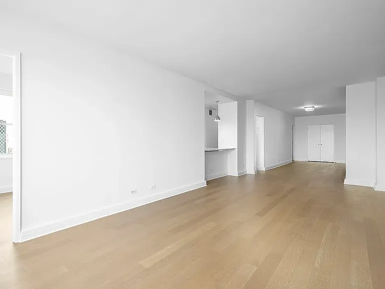 215 E 68th St #30B — Photo 6