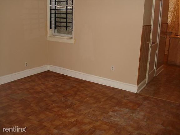 2123 W.FAYETTE DIN.1