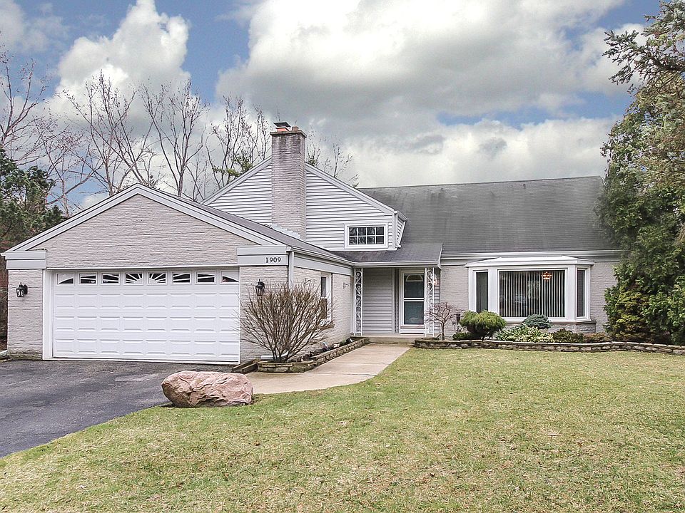 1st image of 1909 E Kiowa Ln
